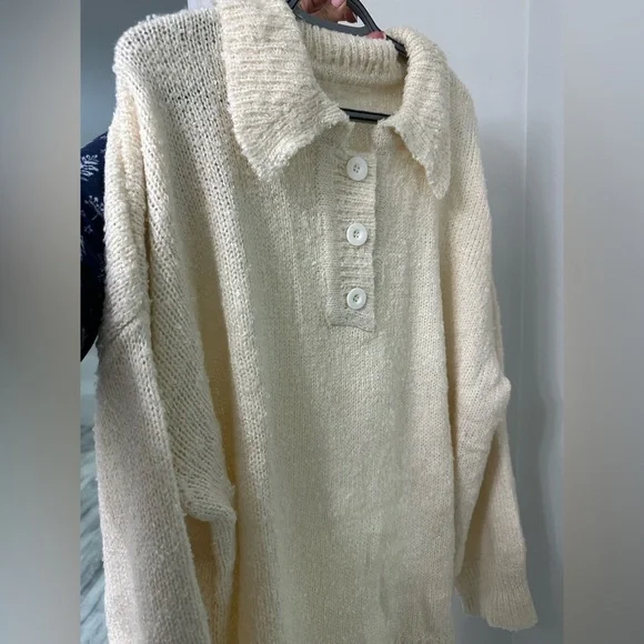 Half button drop shoulder sweater - Picture 3 of 7